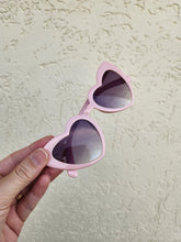 Load image into Gallery viewer, Heart Sunglasses