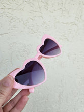 Load image into Gallery viewer, Heart Sunglasses