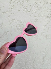 Load image into Gallery viewer, Heart Sunglasses