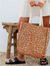 Load image into Gallery viewer, Meadow Bag