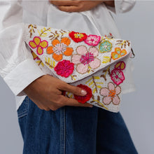 Load image into Gallery viewer, Posy Beaded Bag